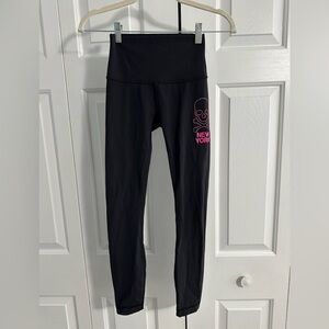 Lululemon Wunder Under Black Womens Leggings with Pink Skull Graphic size 2